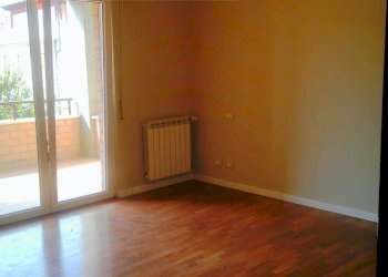 Foto 4 - Bilocale Via Turati
 
6, Tivoli - foto 4