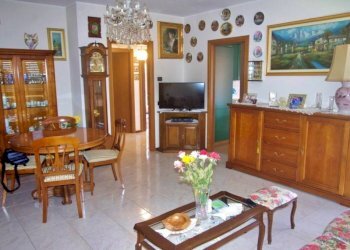 Salone - Three-room apartment Gallarate - photo 2