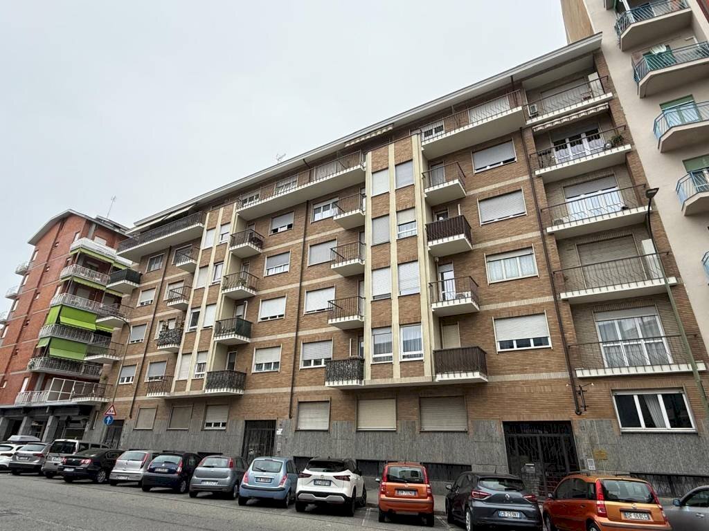 Facciata - Two-room apartment via Domenico Cimarosa, 84, Torino (neighborhood Barriera Milano) - photo 1