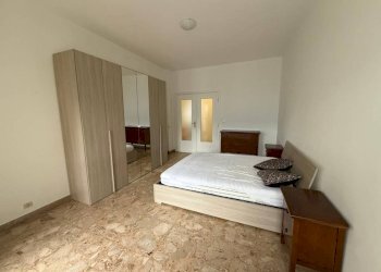 Camera da letto - Bilocale via Domenico Cimarosa, 84, Torino (zona Barriera Milano) - foto 9