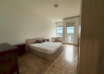 Camera da letto - Two-room apartment via Domenico Cimarosa, 84, Torino (neighborhood Barriera Milano) - photo 10
