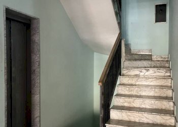 Interno palazzo - Ufficio via Principe Amedeo, 22, Taranto - foto 4