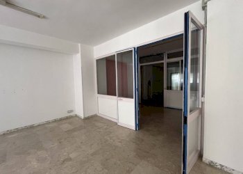 Stanza non arredata - Ufficio via Principe Amedeo, 22, Taranto - foto 14