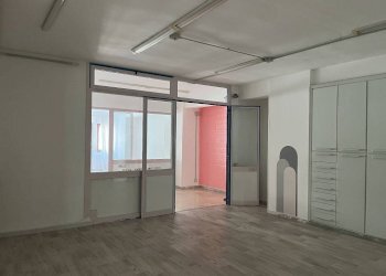 Interno non residenziale - Ufficio via Principe Amedeo, 22, Taranto - foto 16
