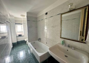 Bagno - Appartamento corso Solferino, 2, Genova (zona Castelletto) - foto 26