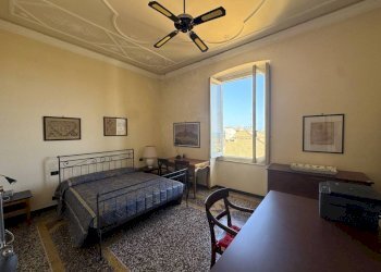 Camera da letto - Appartamento corso Solferino, 2, Genova (zona Castelletto) - foto 30