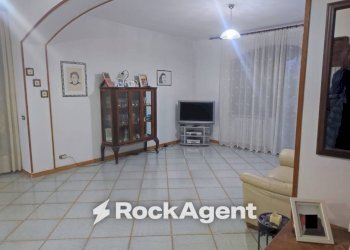 Salone - Villa via G. D'Annunzio, 4, Catignano - foto 18