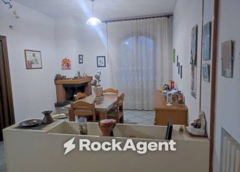Salone - Villa via G. D'Annunzio, 4, Catignano - foto 19