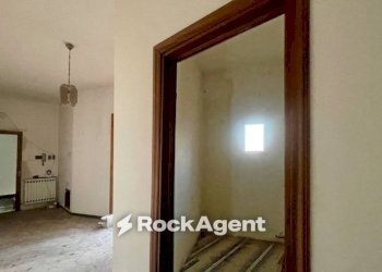 Corridoio - Appartamento via Sproni, 60, Livorno - foto 20