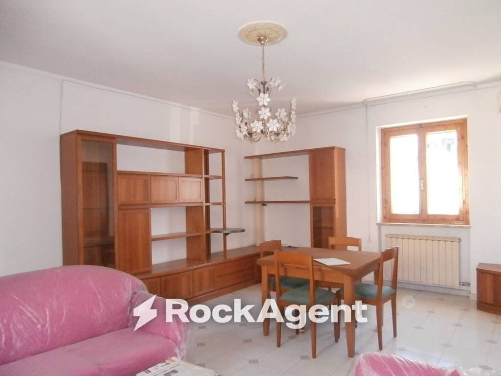 Salone - Two-room apartment via Dottor Magnani, Breme - photo 1