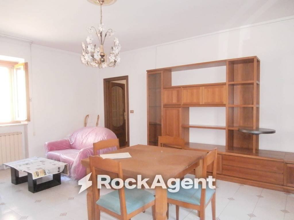 Salone - Two-room apartment via Dottor Magnani, Breme - photo 2