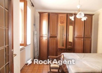 Camera da letto - Two-room apartment via Dottor Magnani, Breme - photo 9