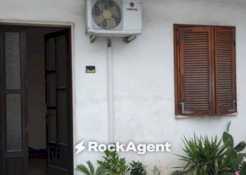 Facciata - Two-room apartment via Dottor Magnani, Breme - photo 14