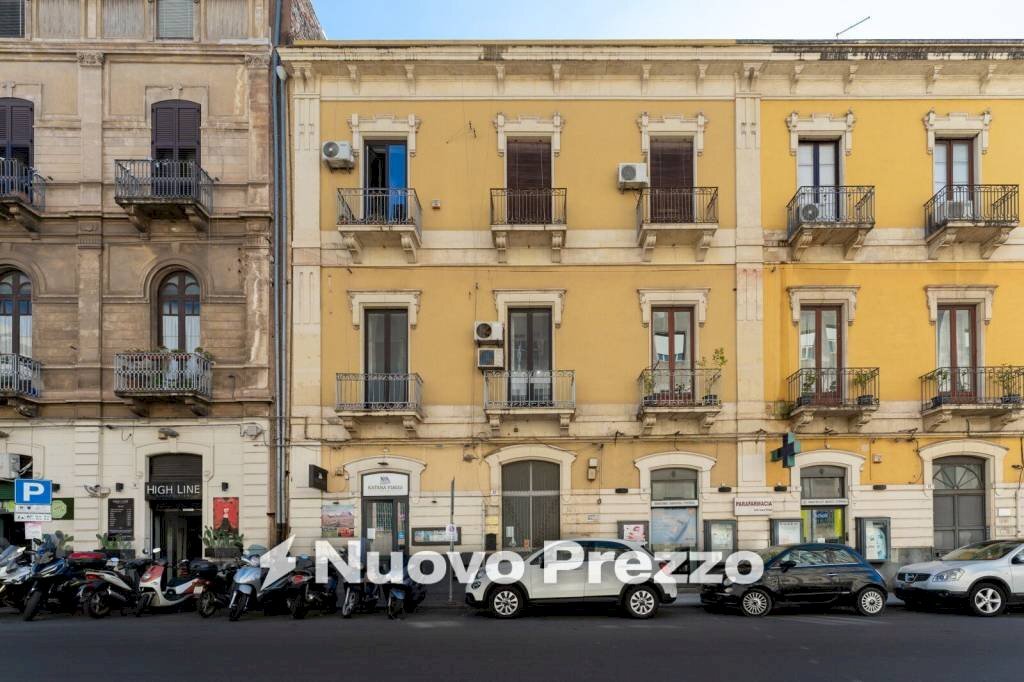 Facciata - Two-room apartment via Vittorio Emanuele Orlando, 32, Catania - photo 1