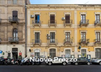 Facciata - Two-room apartment via Vittorio Emanuele Orlando, 32, Catania - photo 1