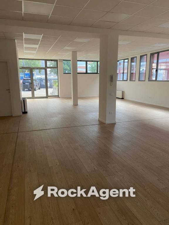 Interno non residenziale - Ufficio viale della Navigazione Interna, Padova - foto 1