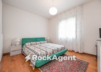 Camera da letto - Villa via Giacomo Leopardi, 42, Correzzola - photo 10
