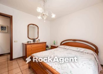 Camera da letto - Villa via Giacomo Leopardi, 42, Correzzola - photo 27