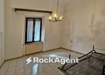 Camera da letto - Appartamento via Dante Alighieri, Cecina - foto 17