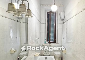 Bagno - Appartamento via Dante Alighieri, Cecina - foto 19