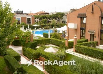Piscina - Villa via Marcantonio Bragadin, 38, Venezia - foto 3