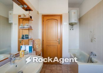 Bagno - Appartamento via Roccabernarda, Roma - foto 20
