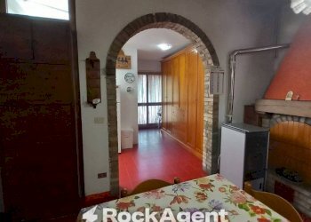 Camera da letto - Four-room apartment via Raffaello Sanzio, 106, Senigallia - photo 7