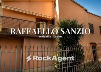 Cortile interno - Four-room apartment via Raffaello Sanzio, 106, Senigallia - photo 1
