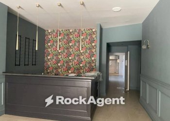 Interno palazzo - Negozio via Scafati, 69, Sant'Antonio Abate - foto 2
