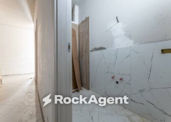 Disimpegno - Shop via Roma, Casarano - photo 9