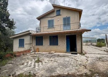 Facciata - Terreno edificabile via San Martinello, 92, Monterotondo - foto 7