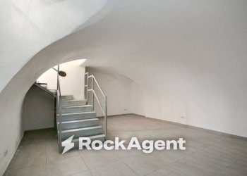 Scala - Magazzino via dei Quattro Cantoni, 9a, Roma (zona Centro Storico) - foto 7