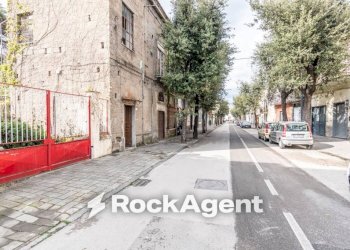 Zona - Casa indipendente corso V. Emanuele, 129, Angri - foto 2