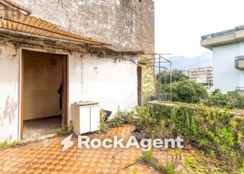 Giardino - Casa indipendente corso V. Emanuele, 129, Angri - foto 6