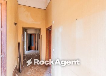 Corridoio - Casa indipendente corso V. Emanuele, 129, Angri - foto 16
