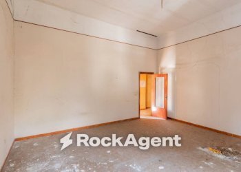 Camera da letto - Casa indipendente corso V. Emanuele, 129, Angri - foto 25
