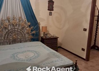 Camera da letto - Villa via Colonna Marina, 47, Pegognaga - photo 10