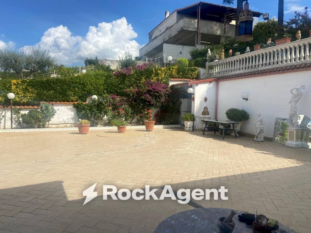 Giardino - Villa via G. Donizetti, 31, Zagarolo - foto 3