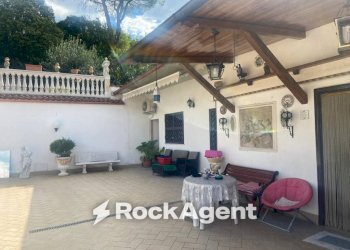 Veranda - Villa via G. Donizetti, 31, Zagarolo - foto 4