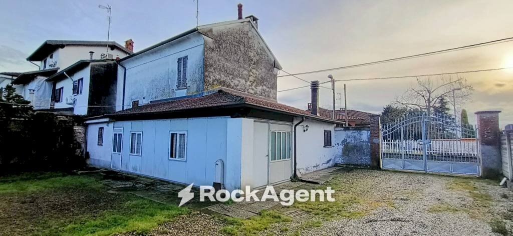 Facciata - Casa indipendente via Vignale, 6, Frascarolo - foto 1