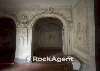 Interno palazzo - Stable - Palace via le Piazze, 27, Giffoni Sei Casali - photo 4