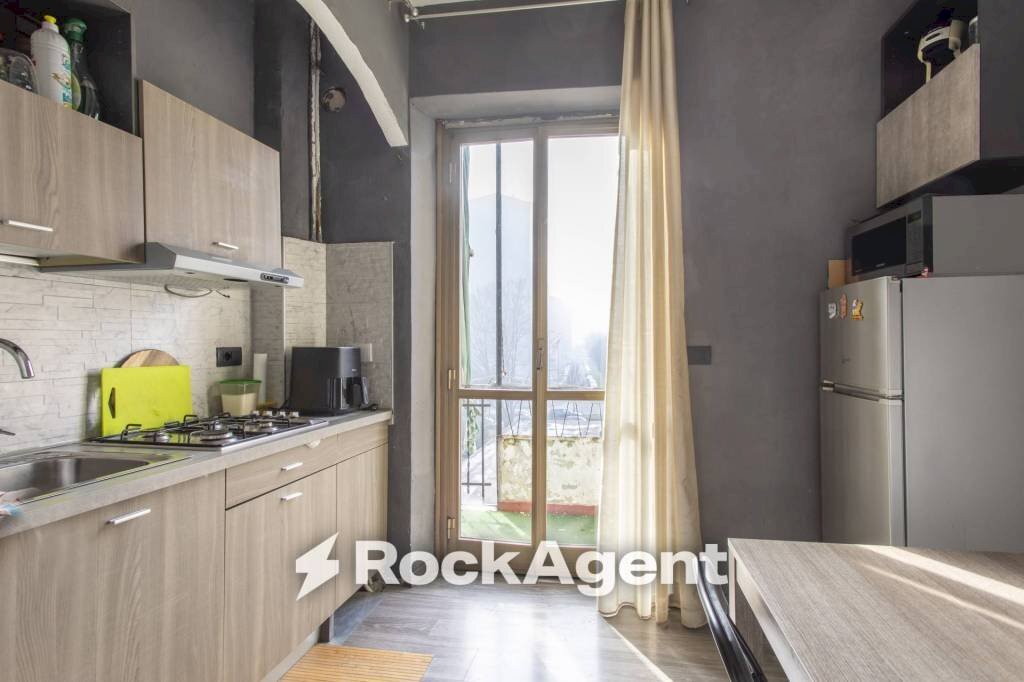 Cucina - Appartamento via Gaspero Barbera, 30, Torino (zona Mirafiori Sud) - foto 2