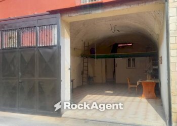 Box auto - Two-room apartment via Cangiani, 38, Boscoreale - photo 2