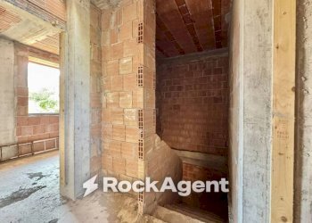 Stanza non arredata - Villa a Schiera Stradone di Camigliano, Capannori - foto 12