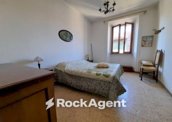 Camera da letto - Trilocale via Roma, 34, Acquapendente - foto 15