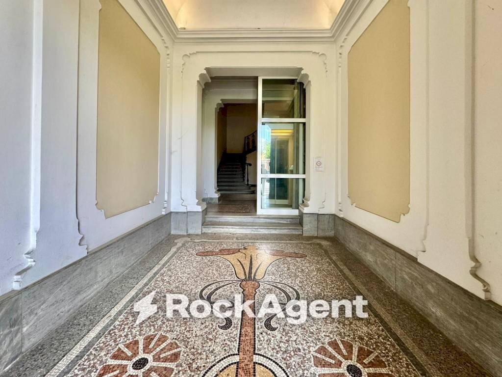 Interno palazzo - Four-room apartment viale Giuseppe Giusti, Lucca - photo 2