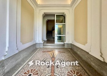 Interno palazzo - Quadrilocale viale Giuseppe Giusti, Lucca - foto 2