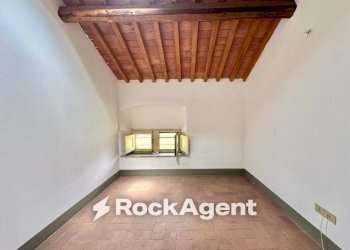Stanza non arredata - Quadrilocale viale Giuseppe Giusti, Lucca - foto 10