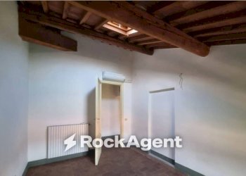 Stanza non arredata - Quadrilocale viale Giuseppe Giusti, Lucca - foto 14