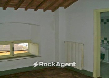 Stanza non arredata - Quadrilocale viale Giuseppe Giusti, Lucca - foto 34